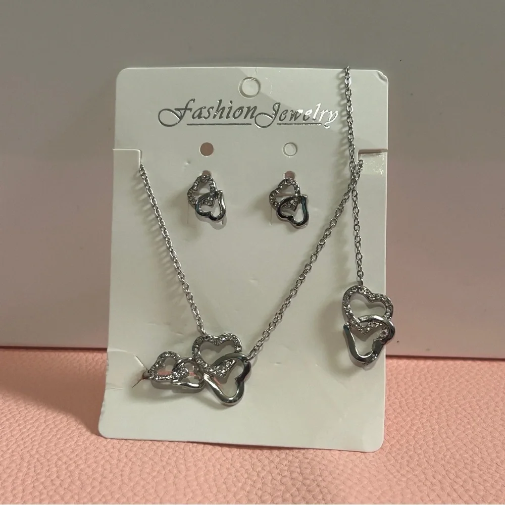 Silver Heart Jewelry Set - Picture 2 of 2